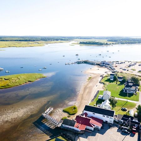 Bright 4Br Beach House, Pine Point Perfection スカボロー エクステリア 写真