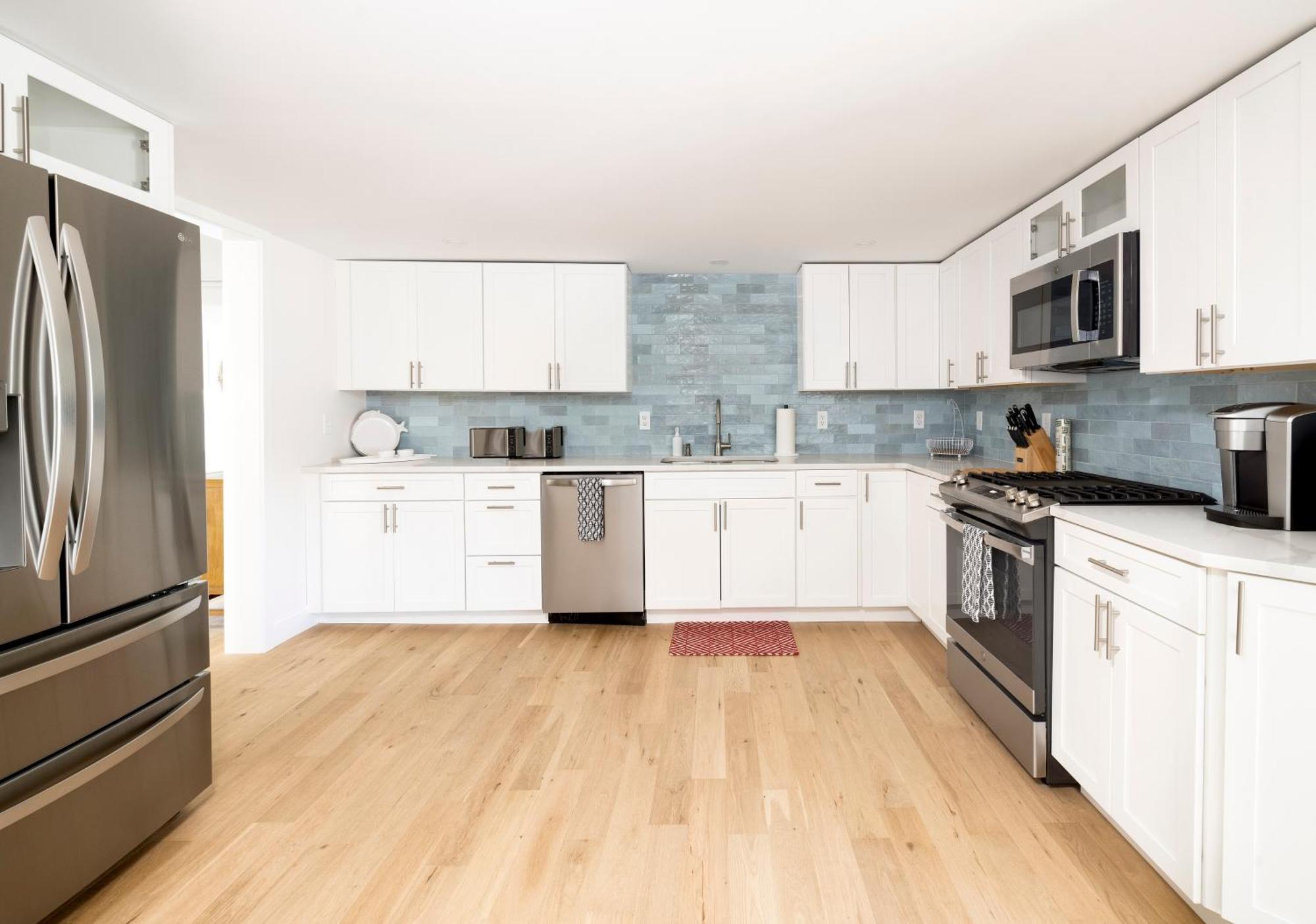 Bright 4Br Beach House, Pine Point Perfection スカボロー エクステリア 写真