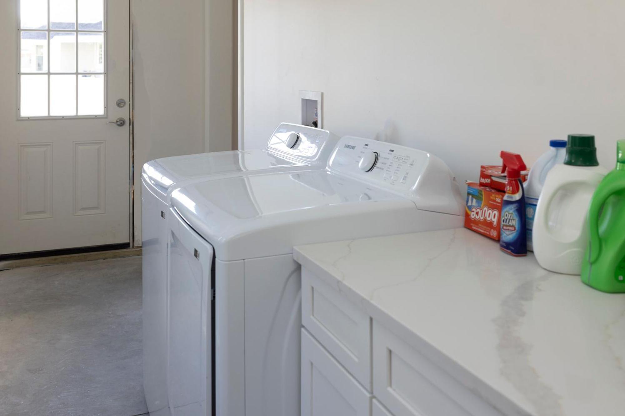 Bright 4Br Beach House, Pine Point Perfection スカボロー エクステリア 写真
