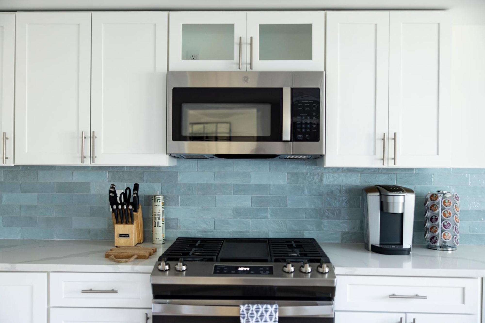 Bright 4Br Beach House, Pine Point Perfection スカボロー エクステリア 写真