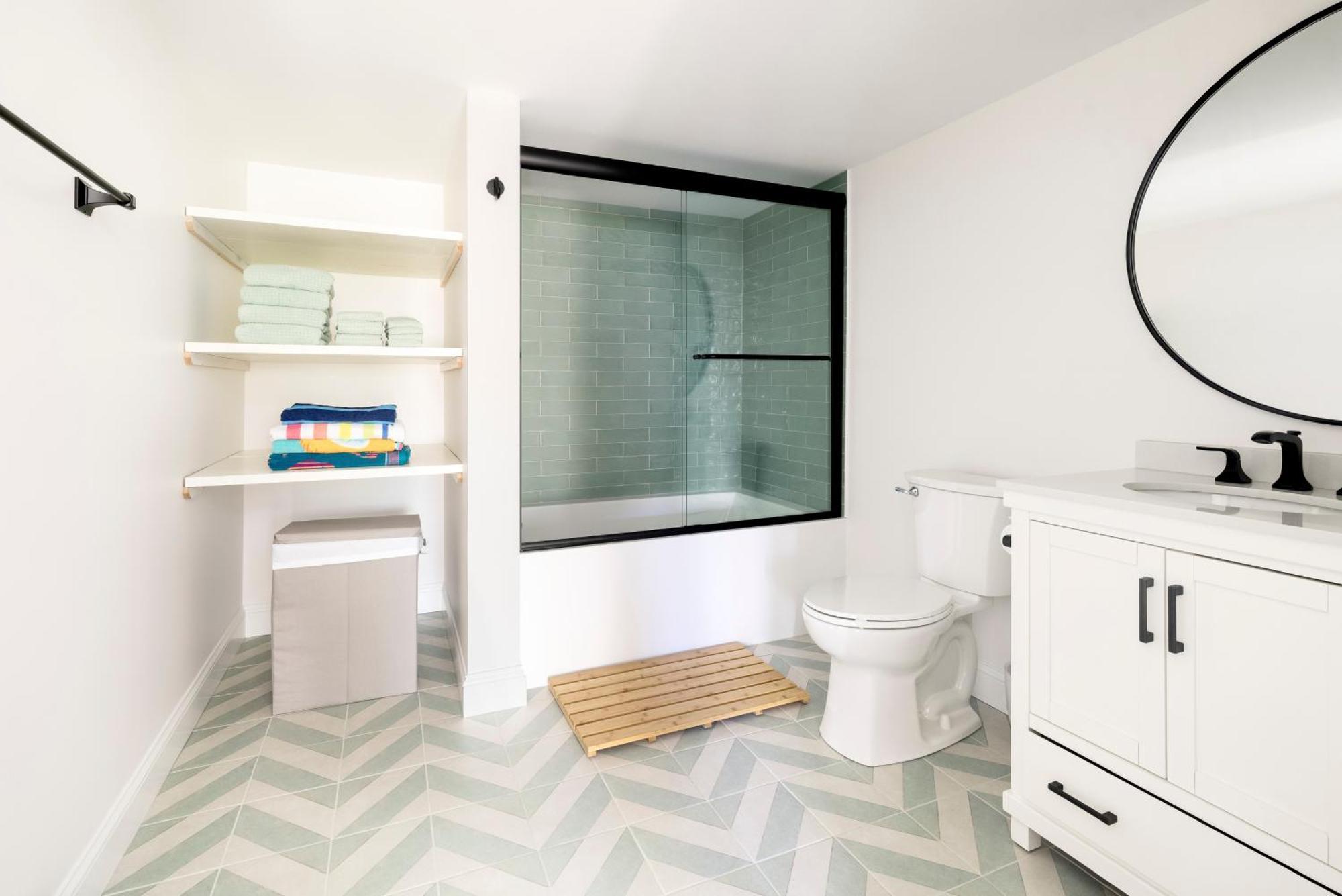 Bright 4Br Beach House, Pine Point Perfection スカボロー エクステリア 写真