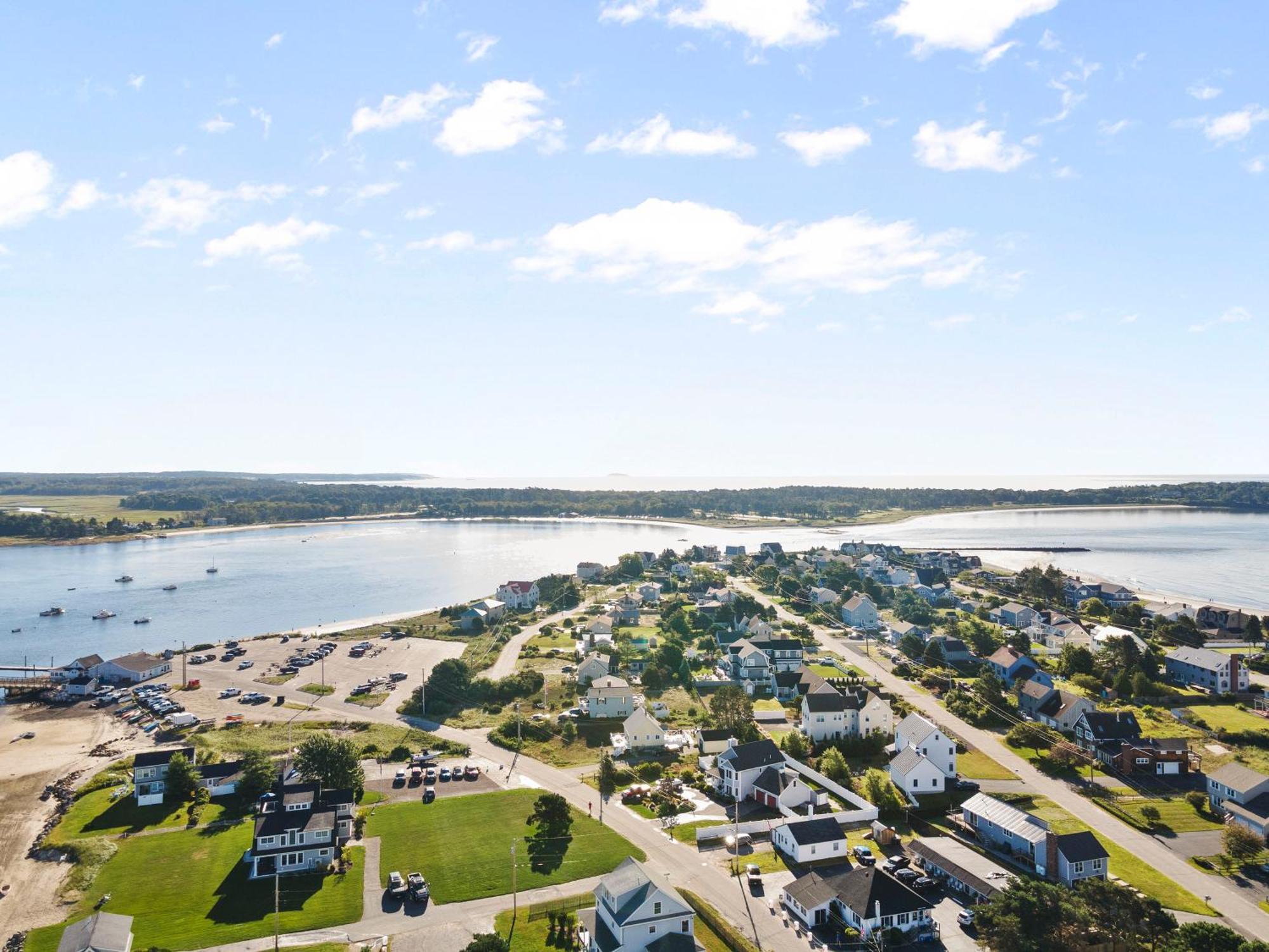 Bright 4Br Beach House, Pine Point Perfection スカボロー エクステリア 写真